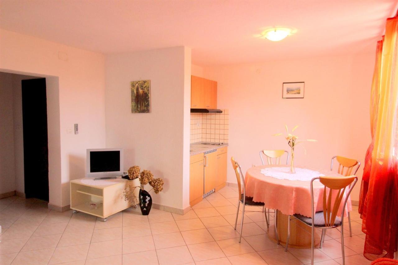 Gianna N2, 600 M From The Beach Novigrad  Ngoại thất bức ảnh